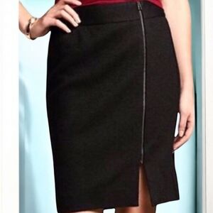 Banana Republic Black Full Exposed Side Zip Pencil Skirt - Size 6 Petite